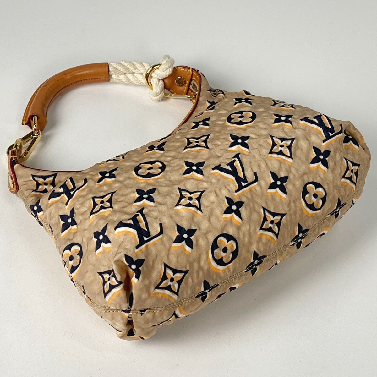 ルイ ヴィトン　ビュルMM ショルダーバッグ ルイ・ヴィトン Louis Vuitton ビュル PM クルーズライン ワン