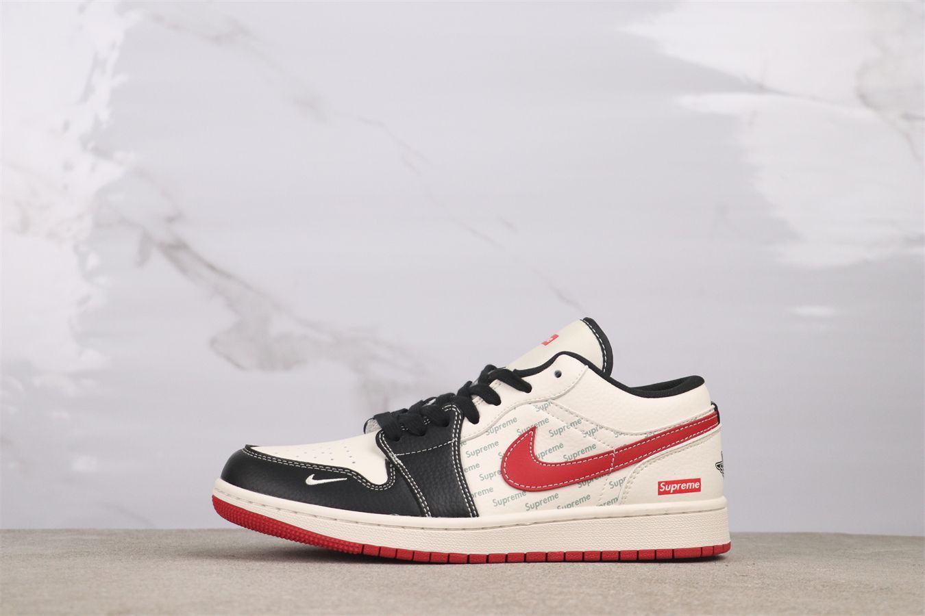 ジョーダン AJ1 ジョーダン1代ローカットシリーズ エアジョーダン 1 ロー OG SP XX2425-025