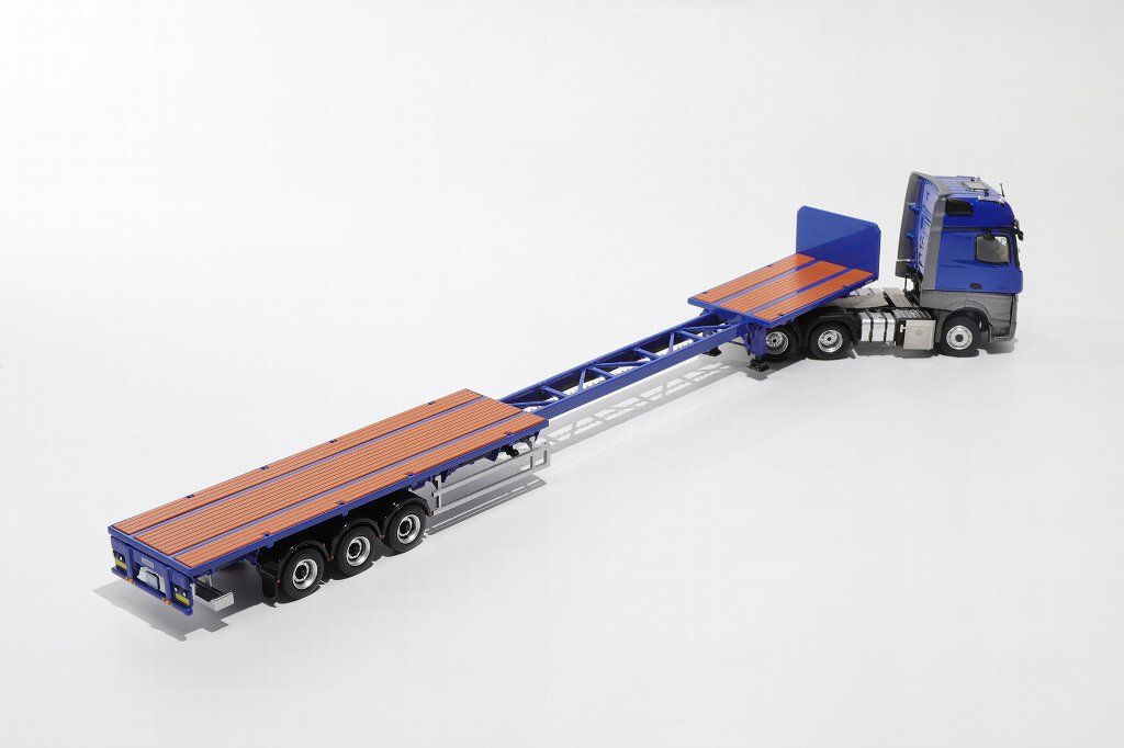 1/64 Mercedes-Benz ACTROS ギガスペース 6x2 セミトラクター