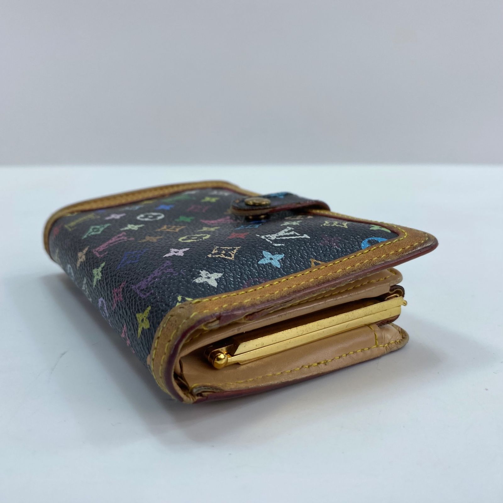 ルイヴィトン マルチカラー 財布 がま口 ポルトフォイユ ヴィエノワ LV ルイヴィトンポルトフォイユヴィエノワ 14144 ブロン(白