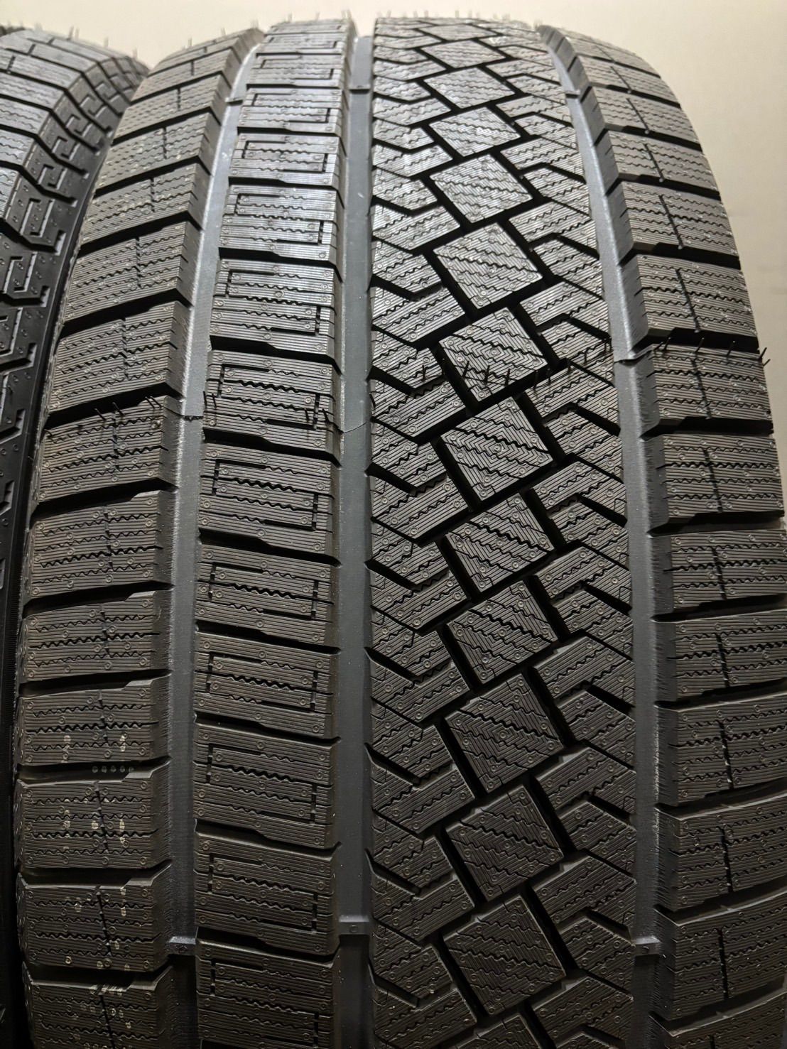 255 50R20 PIRELLI ICE ZERO 23年製 スタッドレス 2本 南9-K283