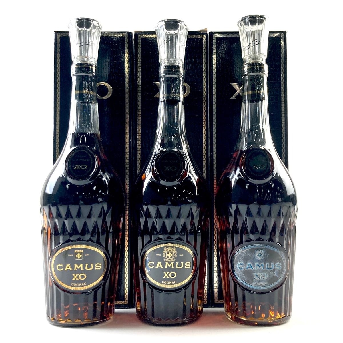 3本 カミュ CAMUS XO ロングネック ストア コニャック 700ml