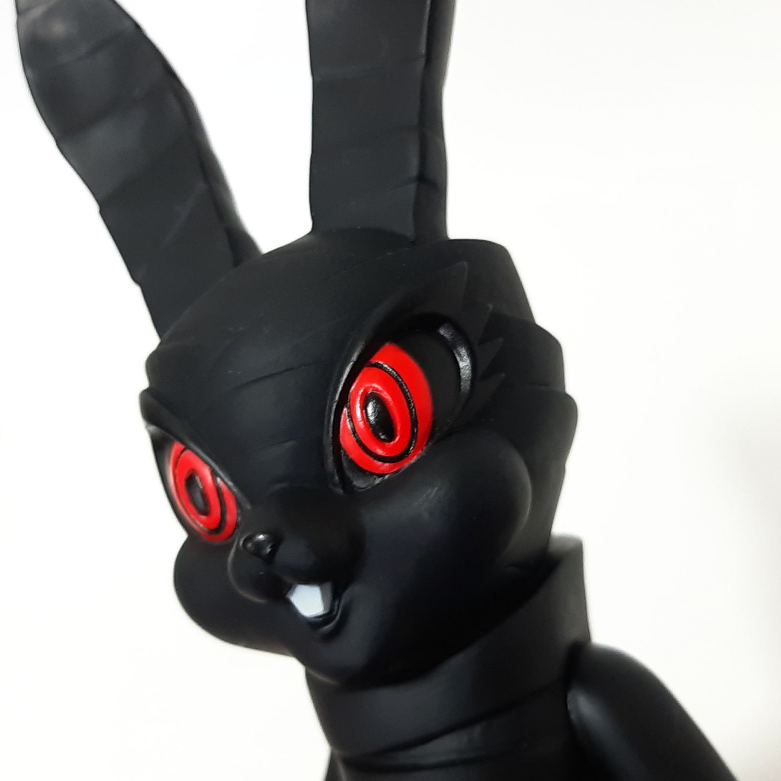 ALGONQUINS アルゴンキン マミー・ザ・ラビット フィギュア