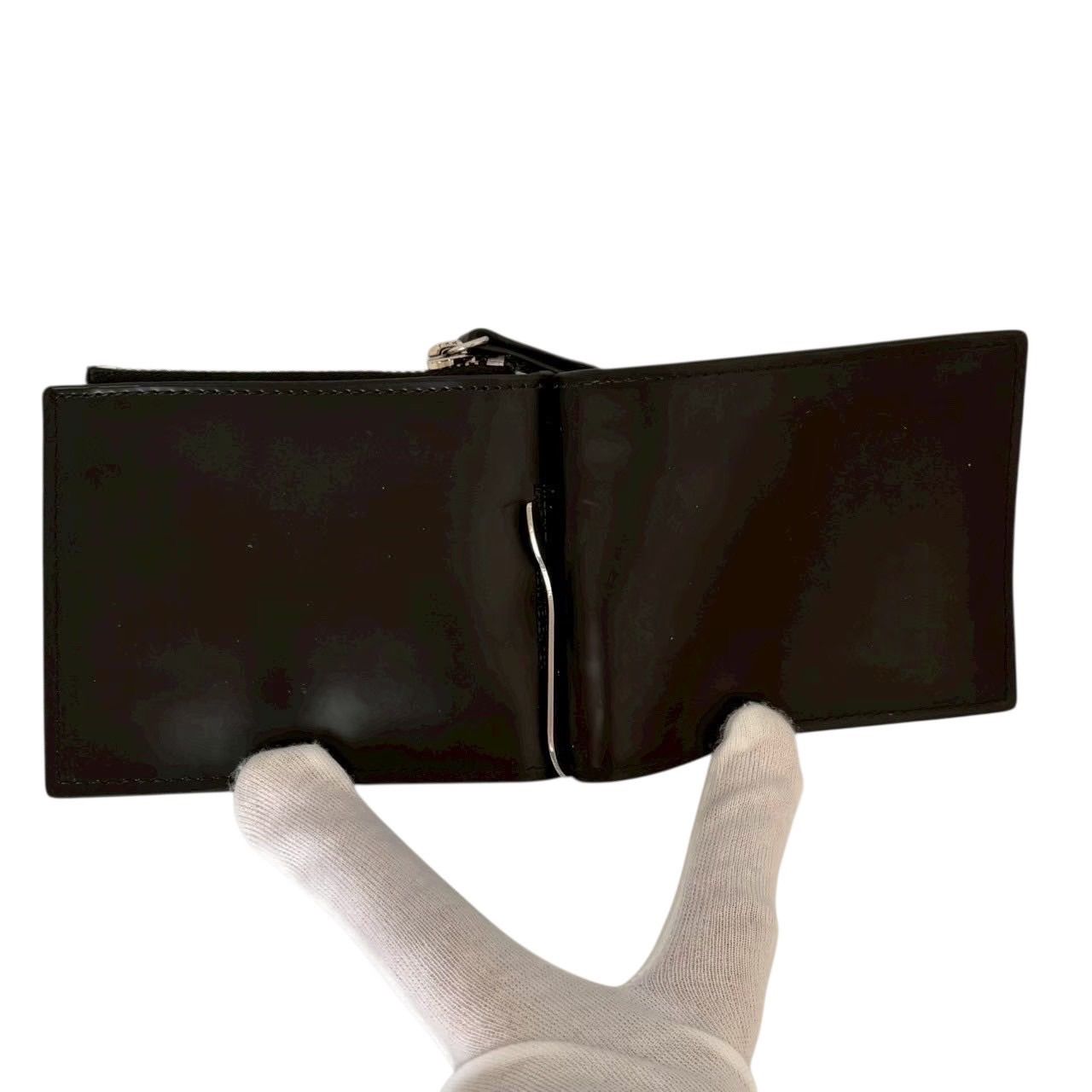 Maison Margiela 2つ折り レザー ブラック Maison Margiela ブラックレザー 二つ折り財布 カード付き Maison