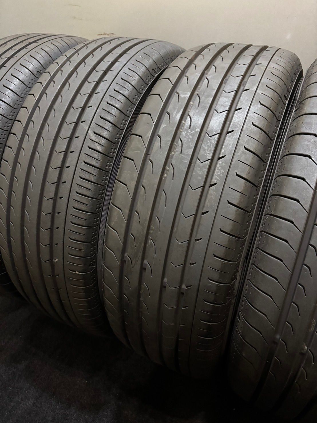 205 65R15 YOKOHAMA BluEarth-RV RV03 24年 夏タイヤ サマータイヤ 4本 ヨコハマ ブルーアース ノア ヴォクシー ステップワゴン 3-K389