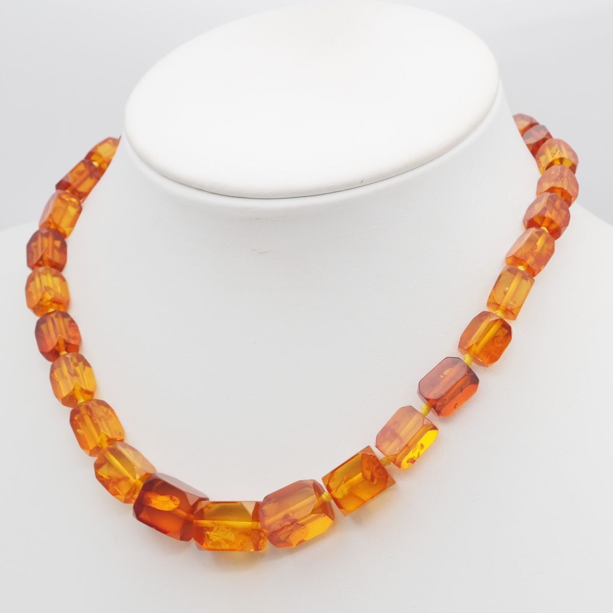 G215 琥珀 コハク ネックレス デザインカット