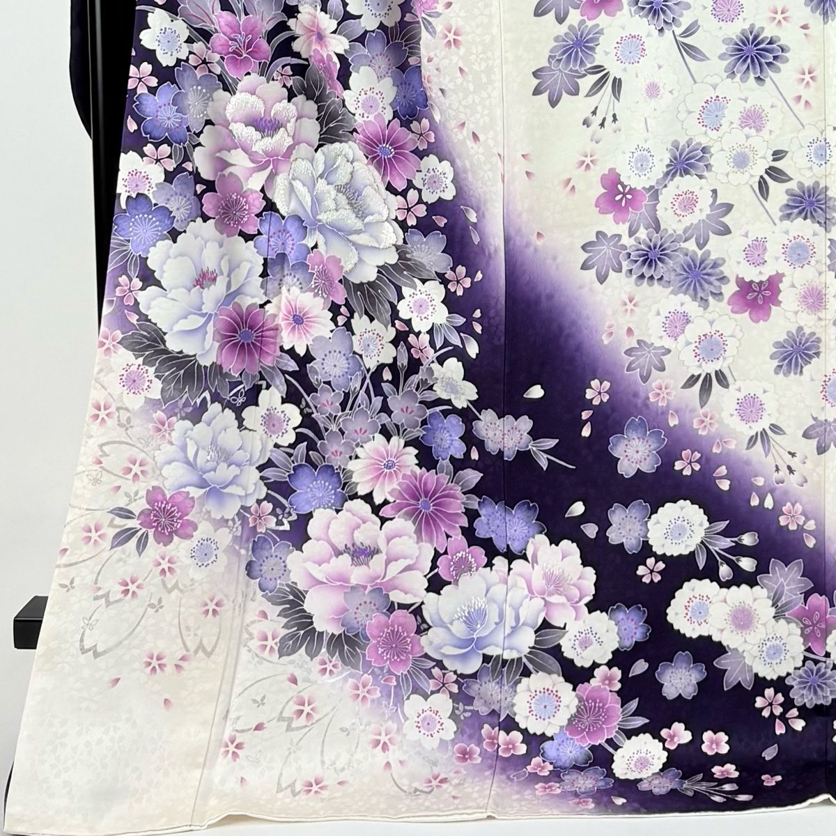 振袖 身丈175cm 裄丈71cm L 袷 牡丹 草花 箔 銀彩 紫 正絹