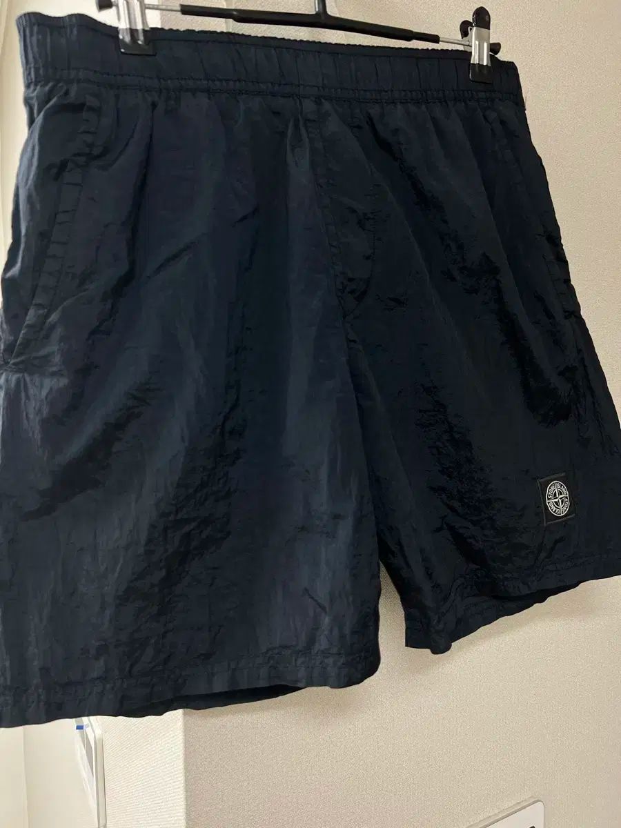 23ss STONE ISLAND ストーンアイランド スイムメタルショーツ S