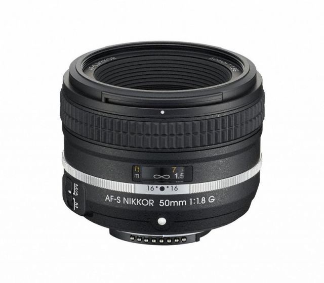 Nikon 単焦点レンズ AF-S NIKKOR 50mm f/1.8G 高価
