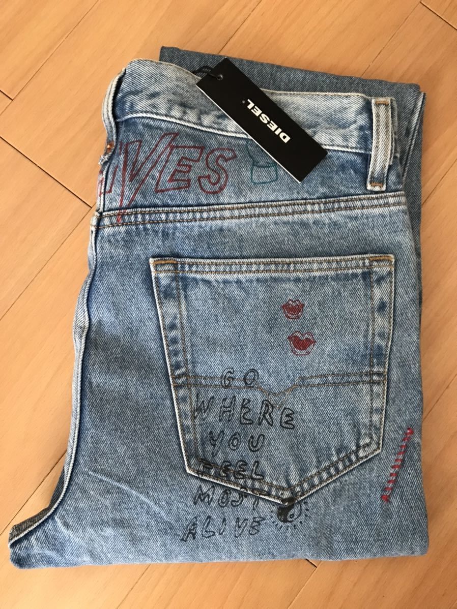 Amazon | [Diesel] (ディーゼル) メンズ グラフィック デニム