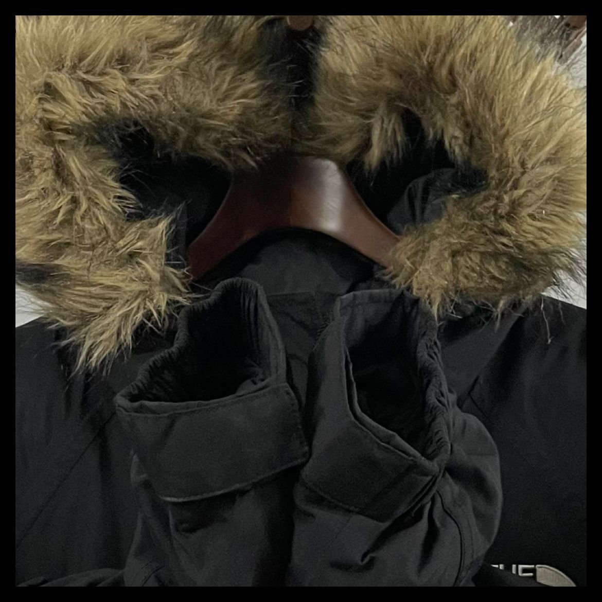 THE NORTH FACE ノースフェイス マクマードパーカ 背面センターロゴ 