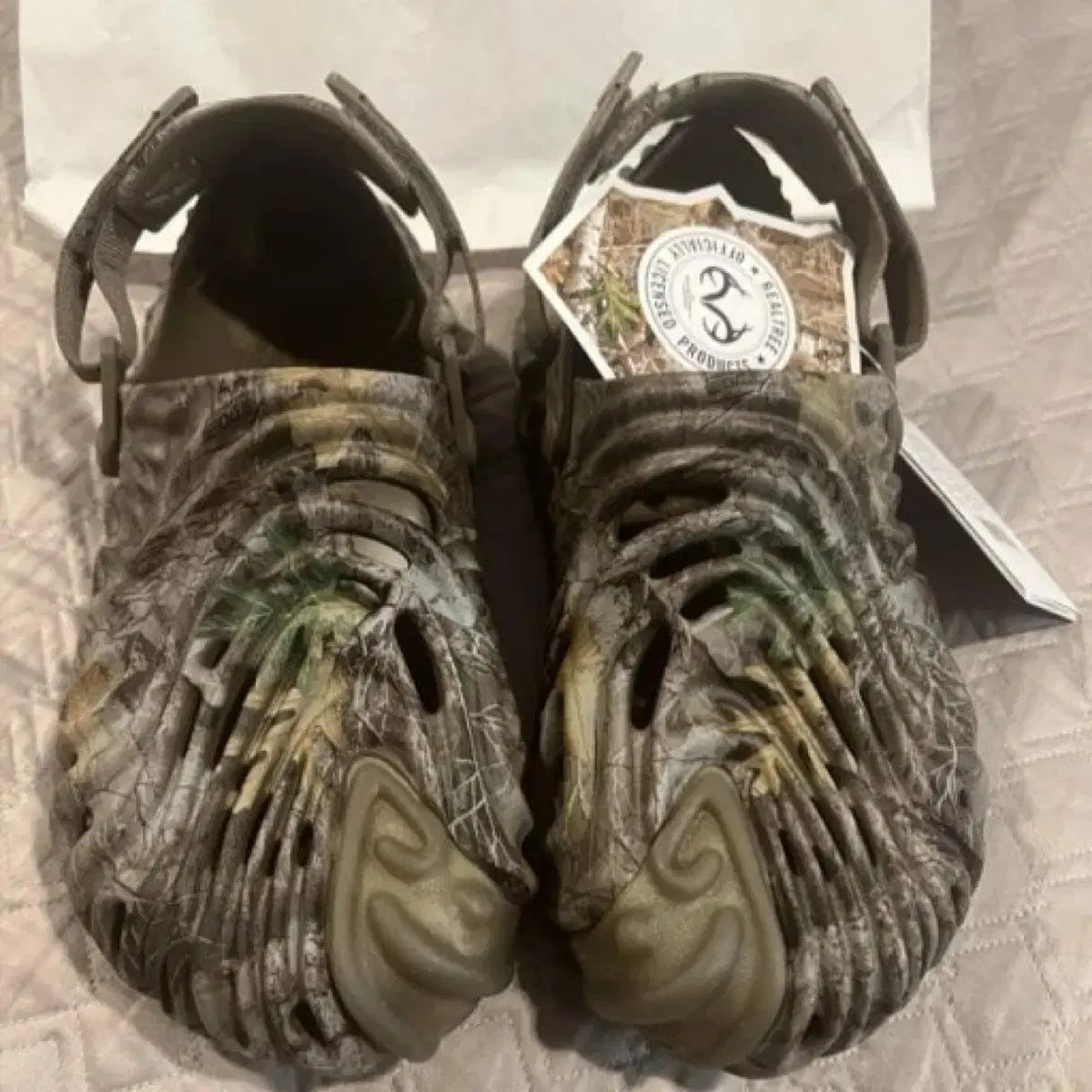 crocs クロックス サレヘ ベンバリー リアルツリー M12