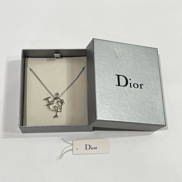 Christian Dior ロゴ ハートアロー ヴィンテージ ネックレス メタル