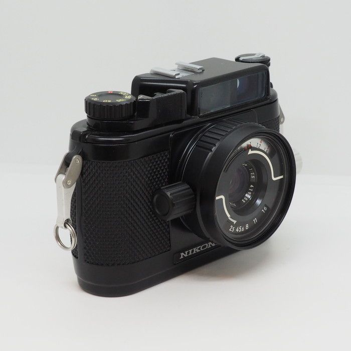 NIKONOS-III
