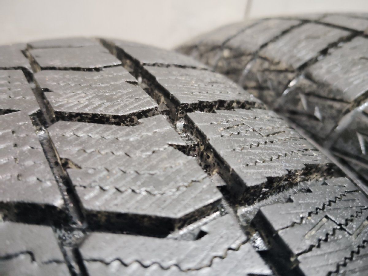 走行短め】TOYO OBSERVE GIZ3 195/65R15 15インチ スタッドレス 4本 24 走行短め】TOYO OBSERVE GIZ3 195/65R15 15インチ スタッドレス 4本 24