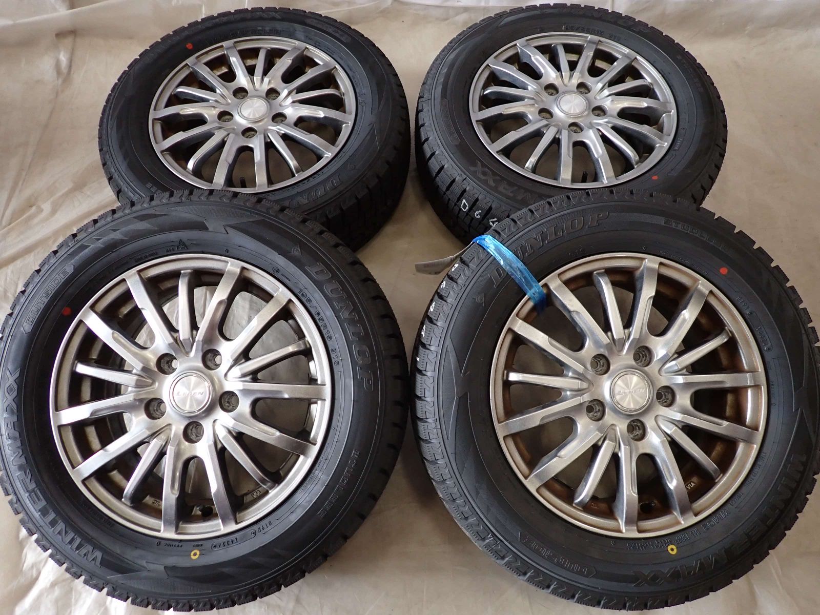 アクセラ ヴォクシー