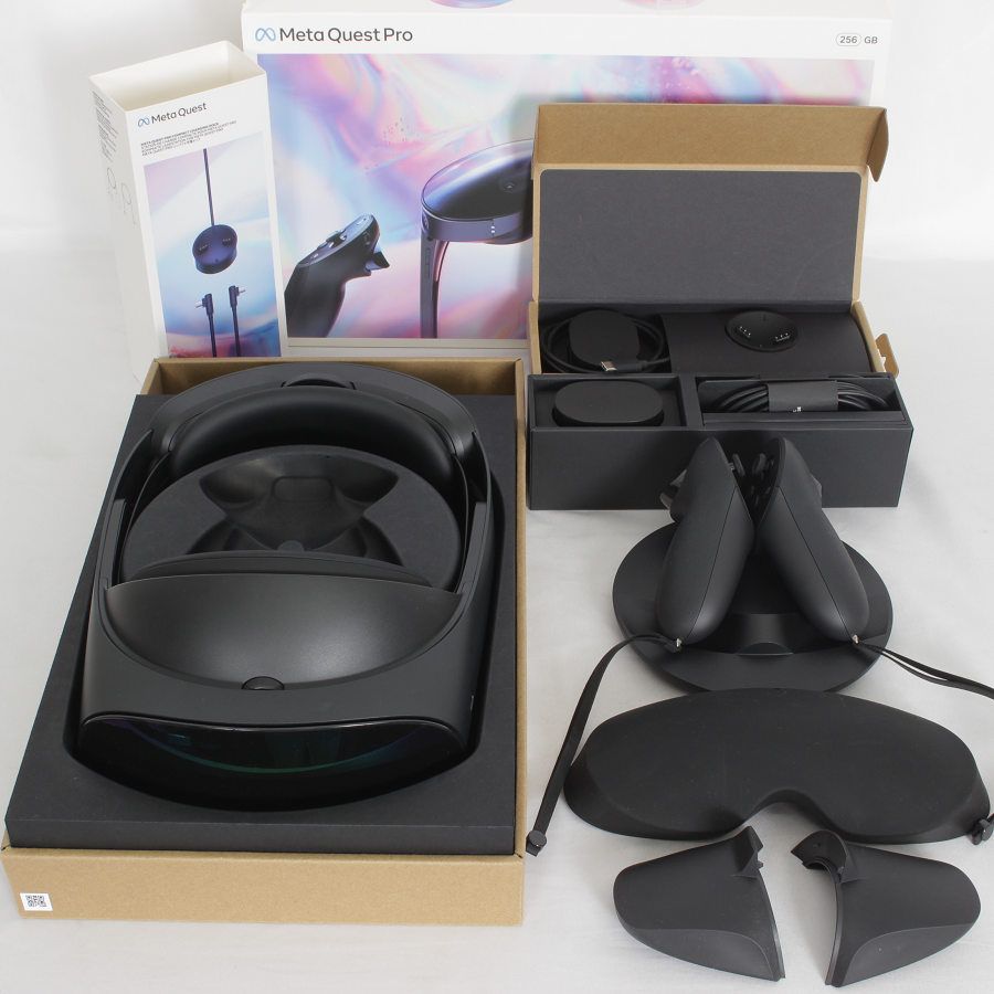 美品】Meta Quest Pro 256GB コンパクト充電ドック付き VR ヘッド