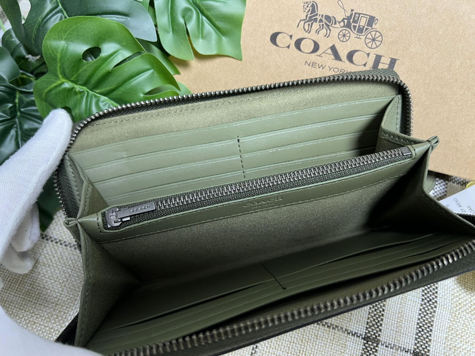 サントスピンク COACH コーチ ラウンド ファスナー 長財布 ウォレット