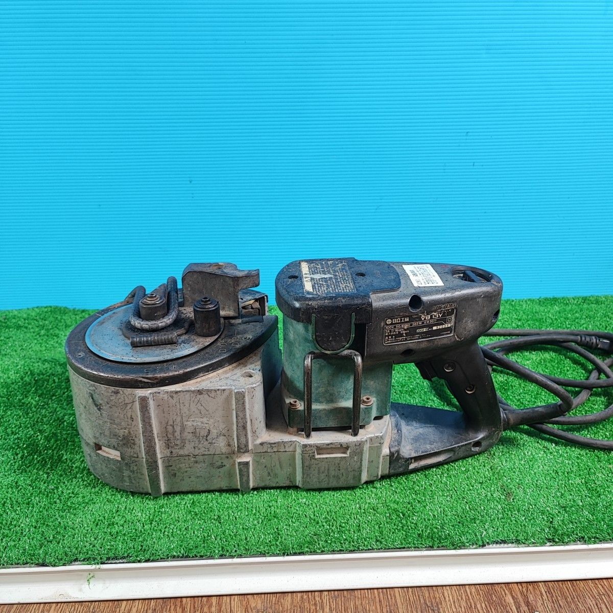 ハイコーキ(HIKOKI ※旧:日立工機) 鉄筋カットベンダ VB13Y 返品不可【岩槻店】