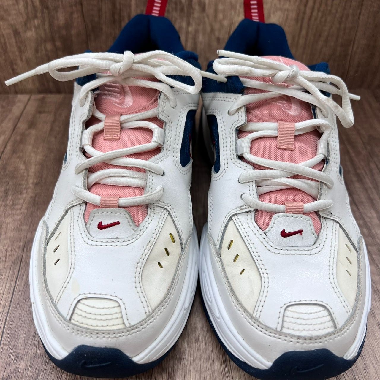 ★新品未使用　NIKEスニーカー 新品未使用 ナイキ Nike ハイカットスニーカー ホワイト