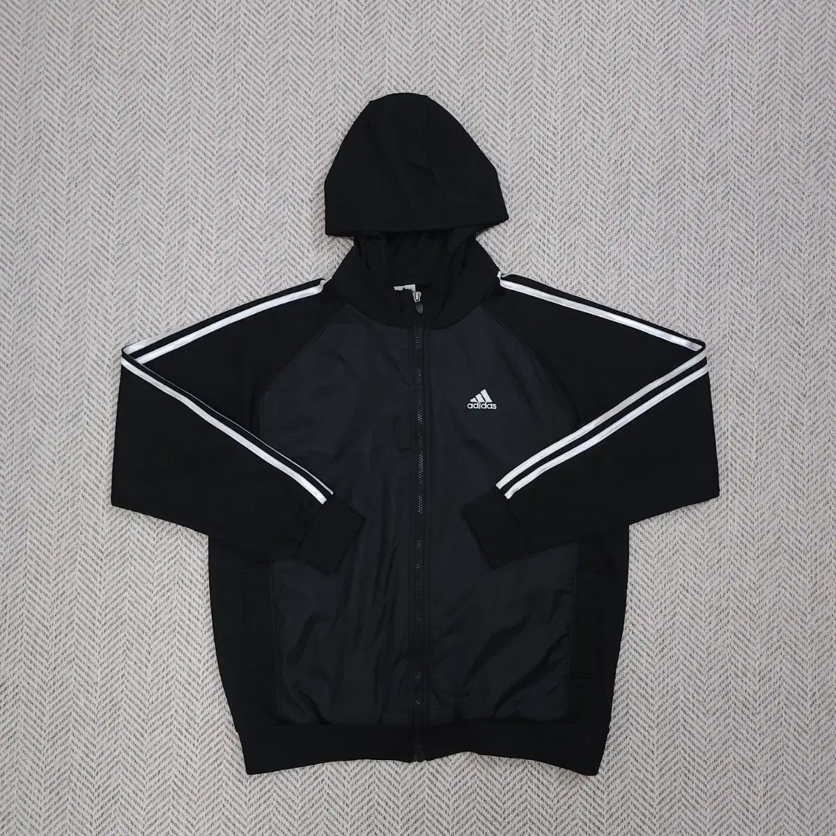 adidas ジップアップジャージ XL ブラック/ホワイト ファッション通販 ファッション adidas ジップアップジャージ XL
