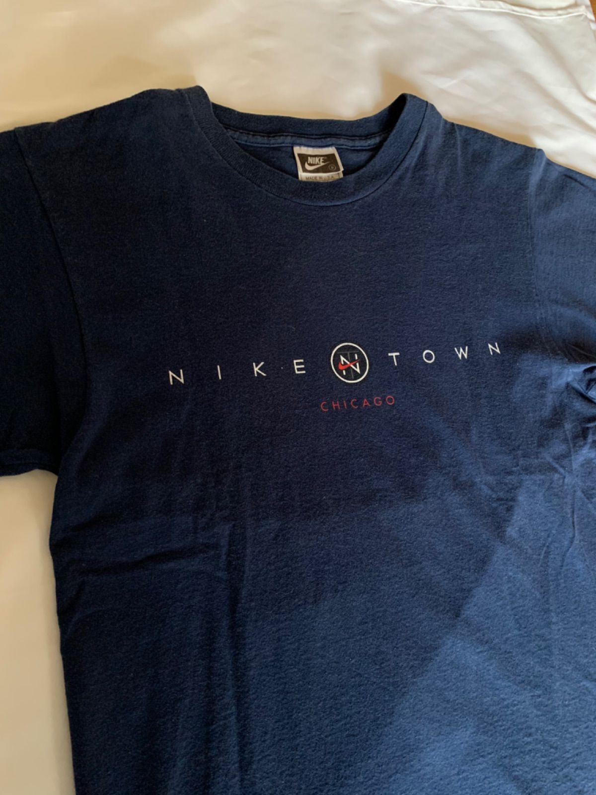 90s NIKE “NIKE TOWN CHICAGO” S/S Graphic T-Shirt ナイキ S/S Tシャツ 半袖 ネイビー  ナイキタウン シカゴ Sサイズ 米国製 USA製 両面プリント