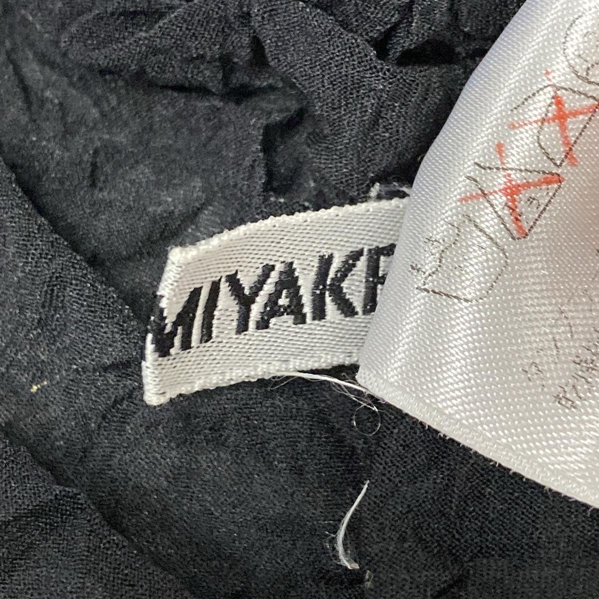 美品✨　イッセイミヤケ 長袖カットソー ベージュ　サイズM 中古・古着通販】me ISSEY MIYAKE (ミーイッセイ ミヤケ) 長袖