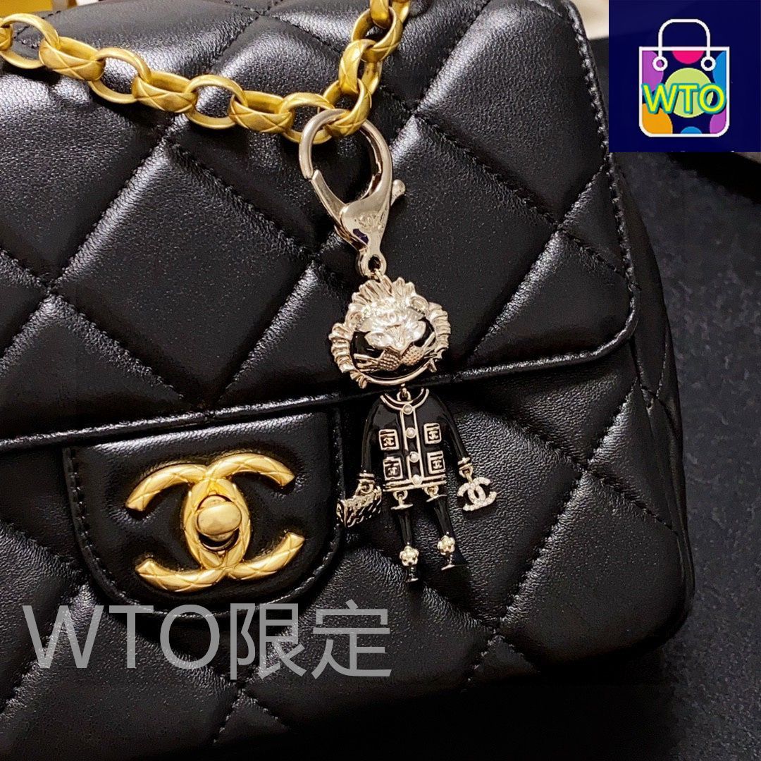 【手元にきらめく、上質なときめき♪】CHANEL キーホルダー 今日特価】CHANEL 水鑽ライオン カラフルバッグアクセサリー