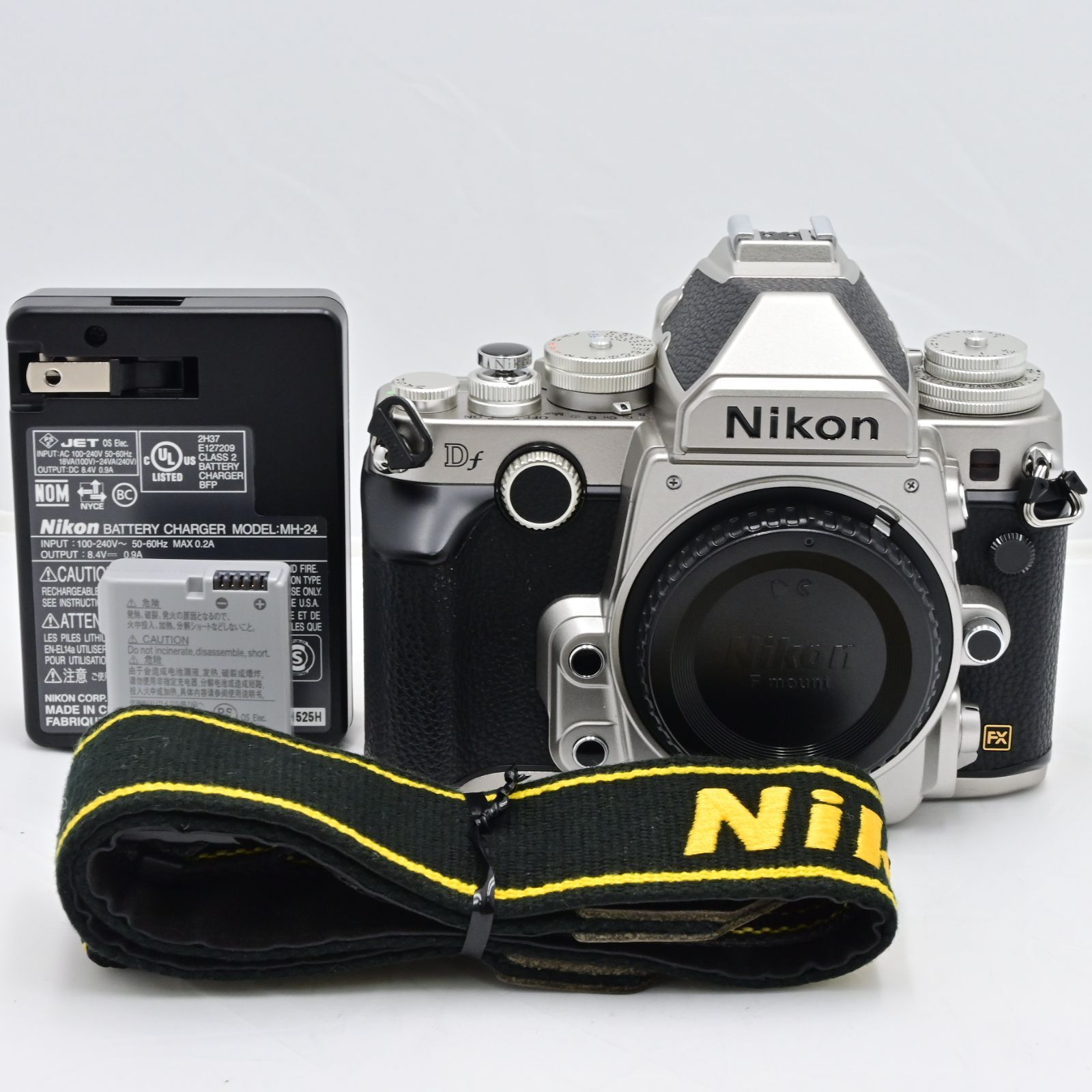 シャッター回数『2986』ニコン Nikon デジタル一眼レフカメラ Df