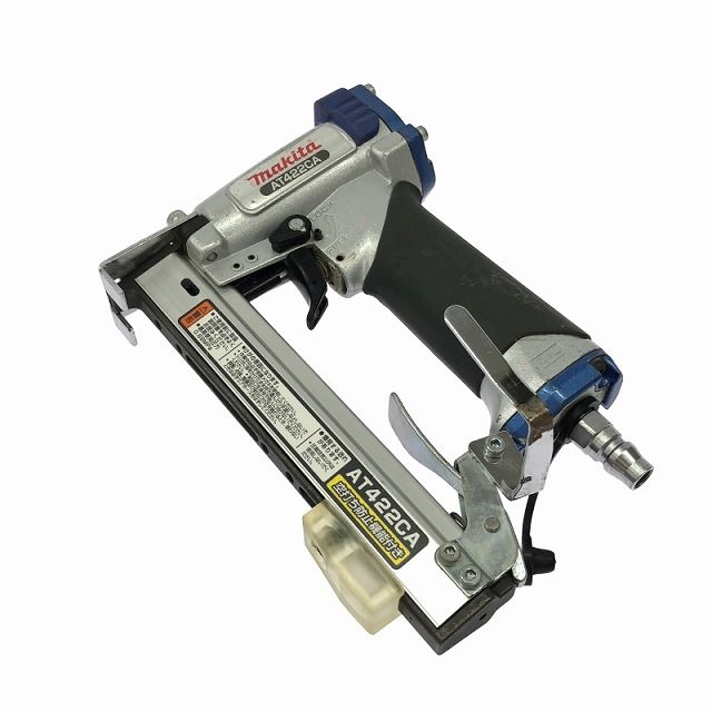 ☆美品☆ makita マキタ 22mm 常圧 軽天タッカ AT422CA エ ☆美品☆ makita マキタ 22mm 常圧 軽天タッカ AT422CA エ