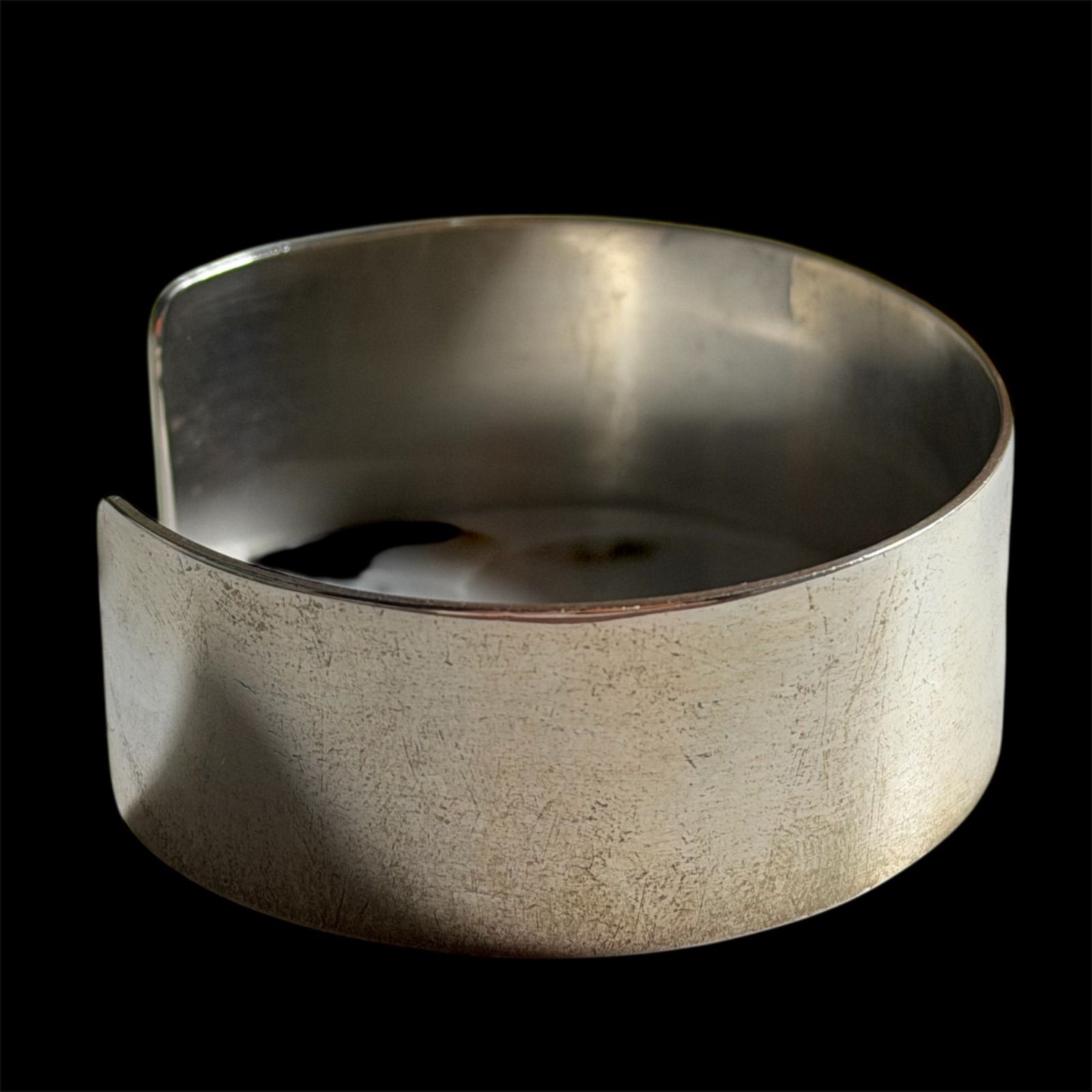 特注品　純銀アコヤパールバングル　ミキモトカフスからのリメイク　2.5mm丸線 特注品 純銀アコヤパールバングル ミキモトカフスからのリメイク 2.5mm丸線