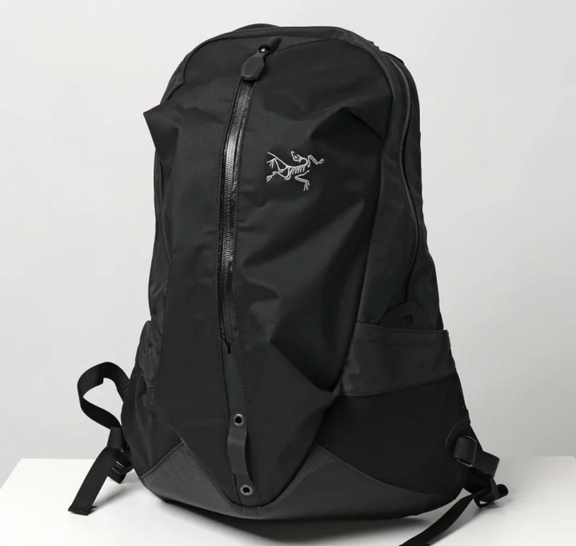 ARCTERYX アークテリクス バックパック Arro 16 アロー 24018 メンズ