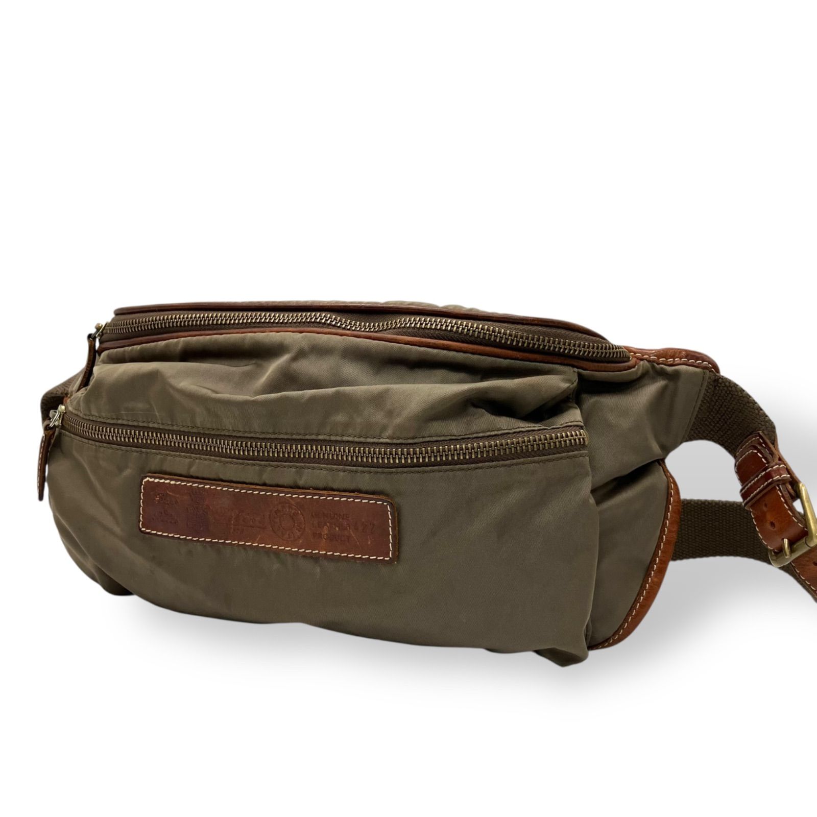 【Felisi】グリーン ナイロン ボディバッグ Felisi】グリーン ナイロン ボディバッグ