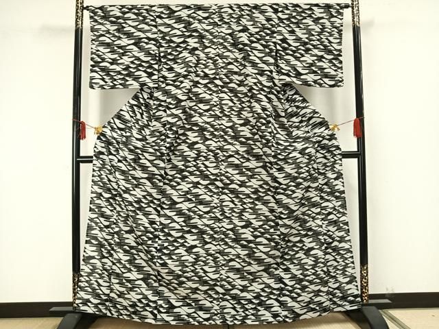 平和屋着物＊夏物 小紋 絽 舞花文 鹿の子 正絹 逸品 DAAV1606op