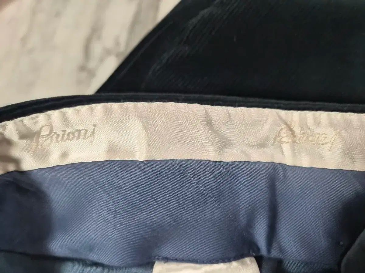 ブリオーニ ダーク