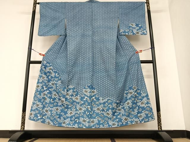 平和屋着物●本場染大島紬 訪問着 型染め 藍 麻の葉文様 花蝶文 正絹 逸品 AABA0151zg