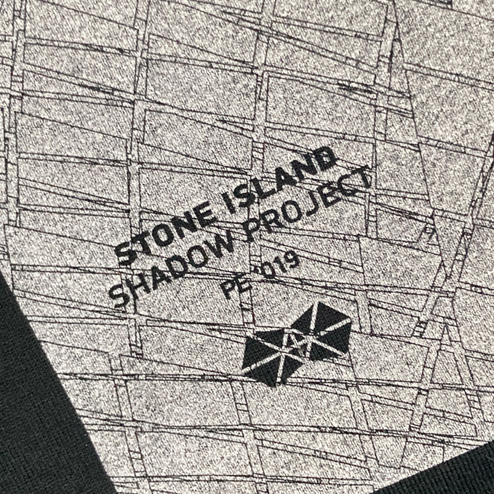 サイズ：M/国内正規品】STONE ISLAND SHADOW PROJECT Tシャツ acronym 