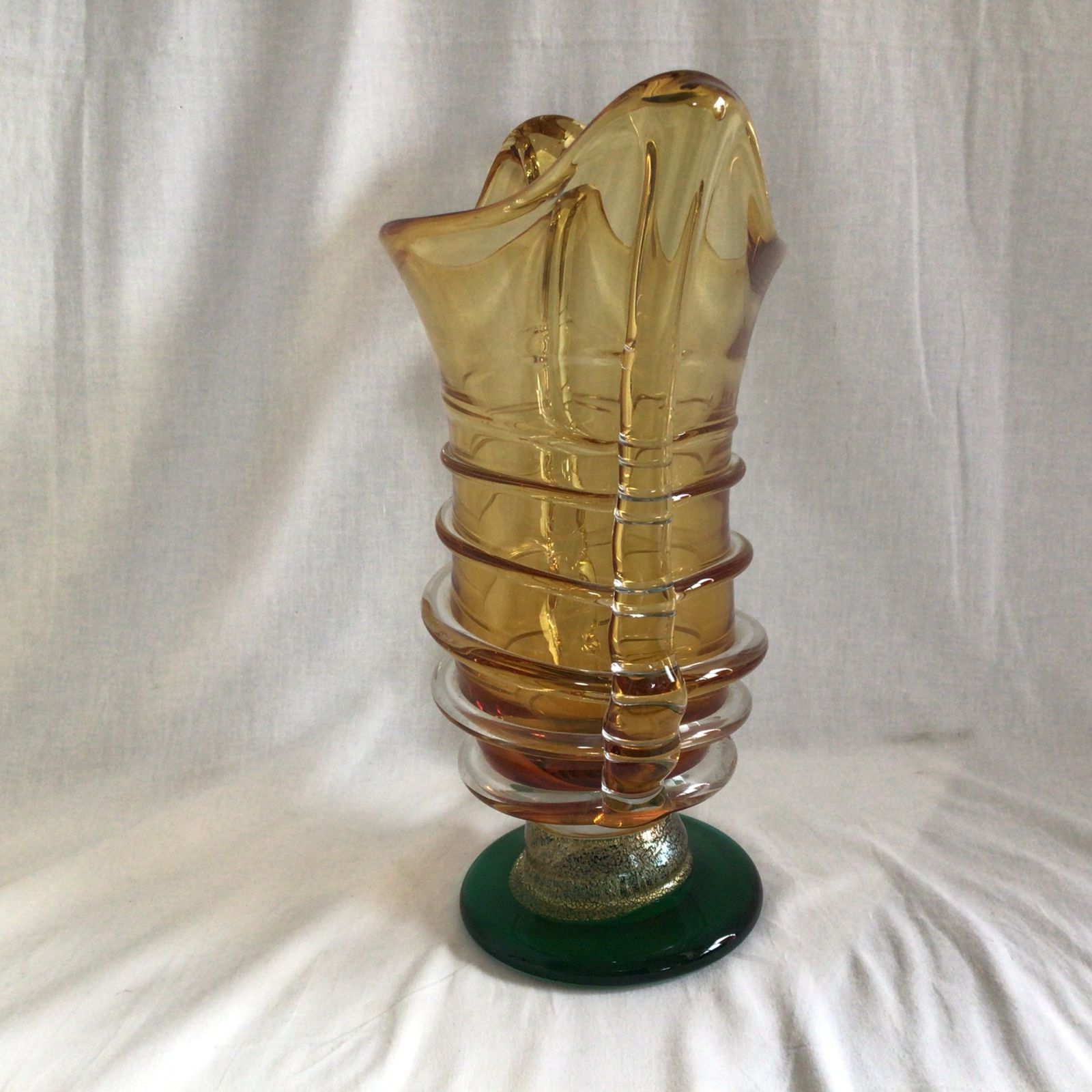 特大】 津軽びいどろ ガラス アンティーク 花瓶 トロフィー型 - メルカリ
