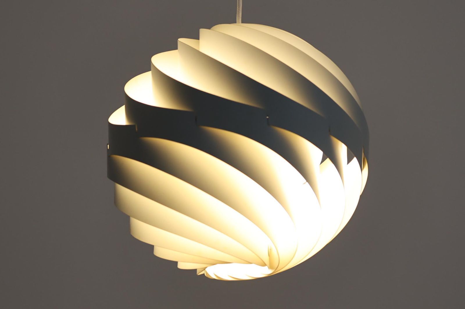 Louis Weisdorf（ルイス・ワイスドルフ） Turbo ペンダントライト Lyfa