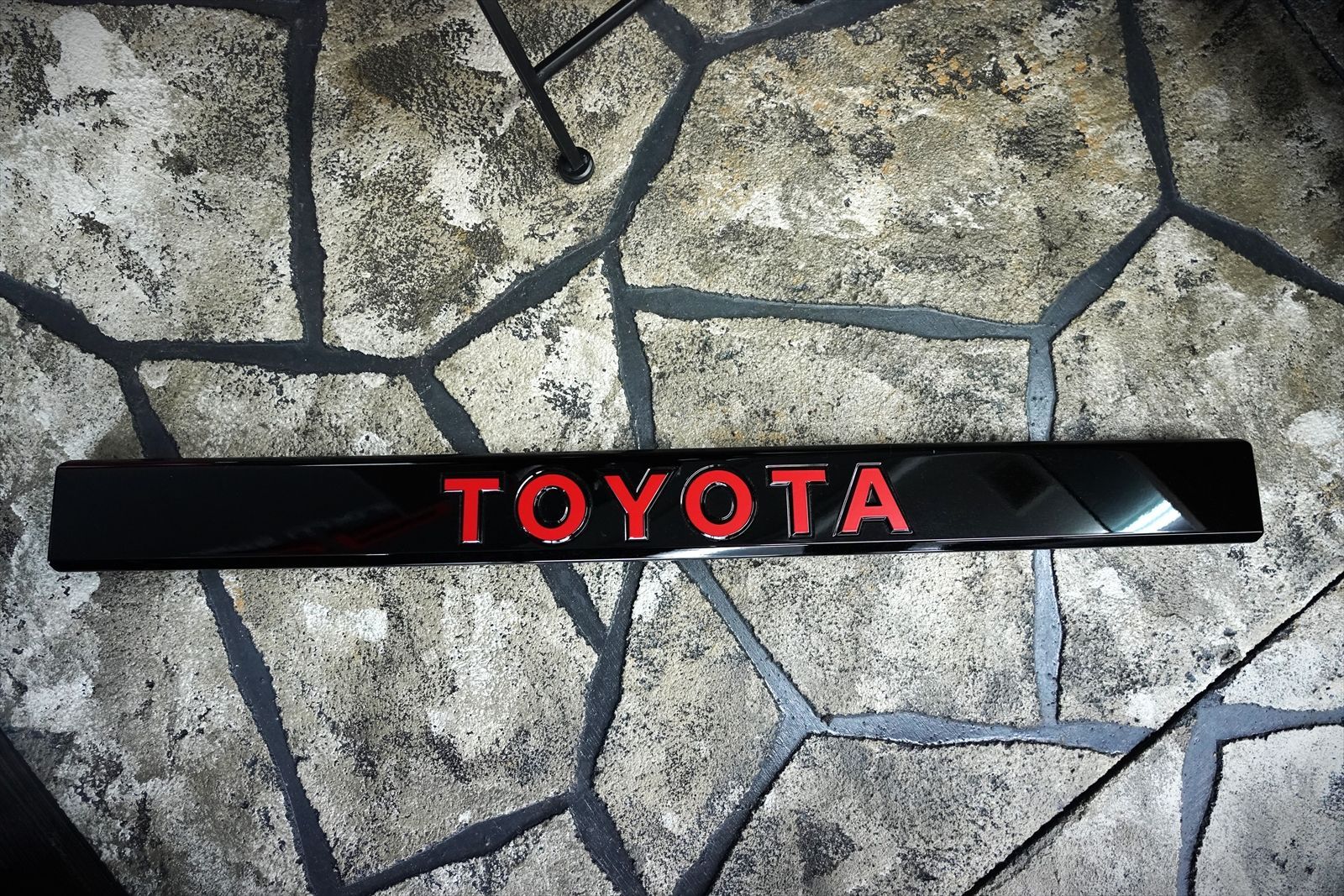 ランクル250 ZX純正バックドアガーニッシュASSY＆TOYOTA表面マットフィルム