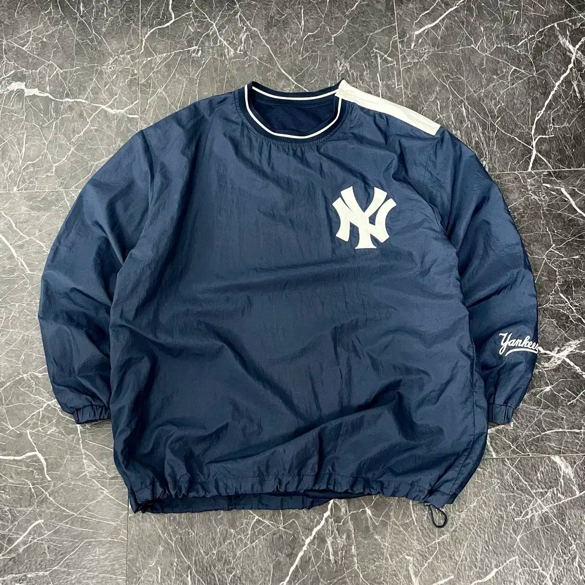 【雷市場（ポンジャン）商品韓国直送】 MLB x ジェネウ・グッズ ニューヨークヤンキース ナイロン ウォームアップ