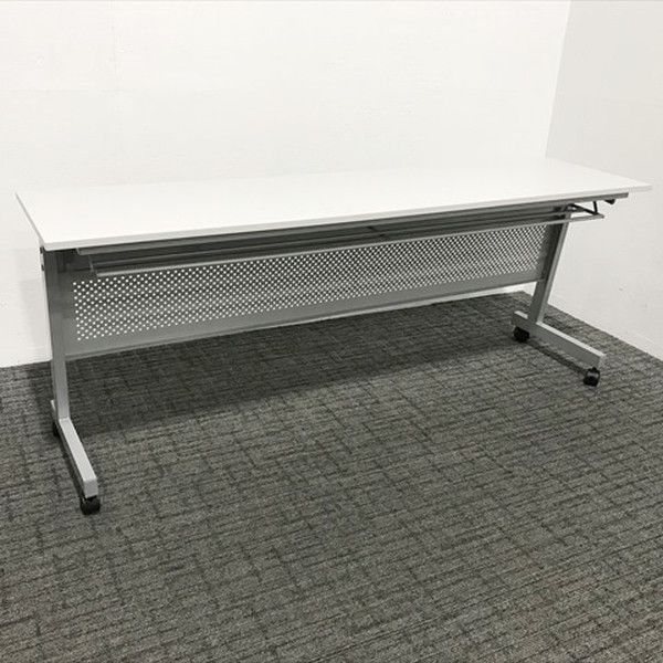 チトセ
