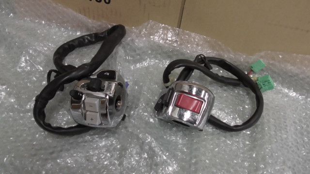 フォルツァZ　MF08　の　ハンドルスイッチ　左右:#1667954941