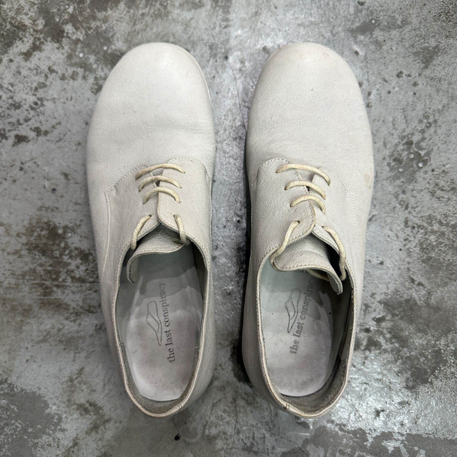大切な the last conspiracy プレーントゥシューズ 革靴 ローファー ブーツ ザラストコンピラシー 10338 ホワイト系 42 156M6 早い者勝ちの限定セール。