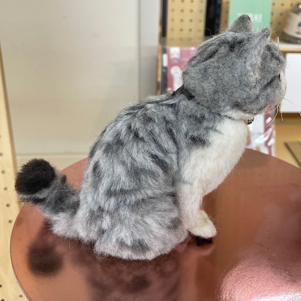トラ猫にゃん太の歳時記タペストリー  手作りキット
11セット  まとめ売り スターターセット付き リアル猫 サバトラ 手作りキット ねこ