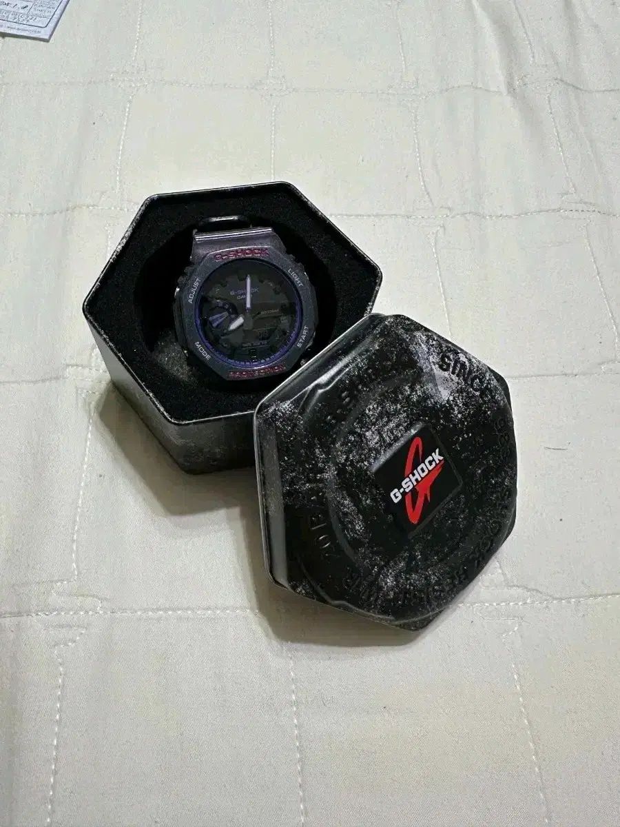 G-SHOCK腕時計 ジーショック腕時計 (GA-2100AH-6ADR)