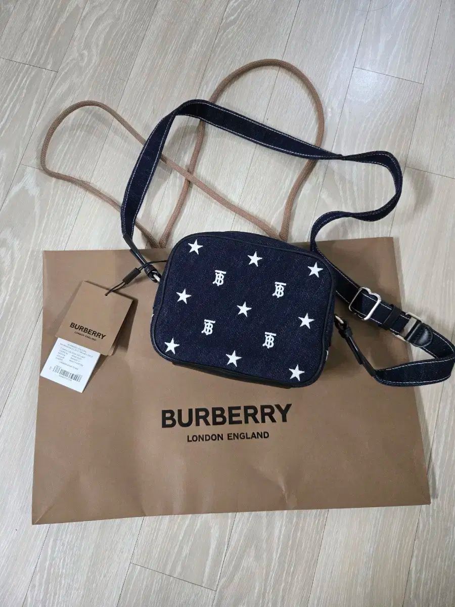 asics ゴルフシューズ 黒 レザー　インソール交換 asics ゴルフシューズ 黒 レザー インソール交換 asics ゴルフシューズ