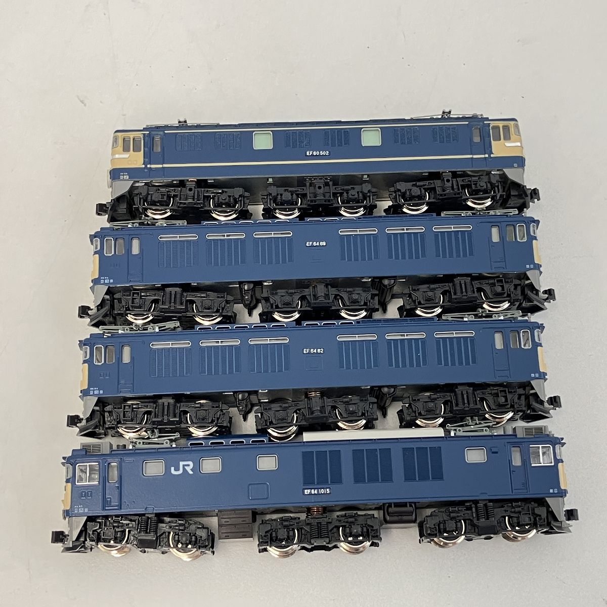 3042 EF64