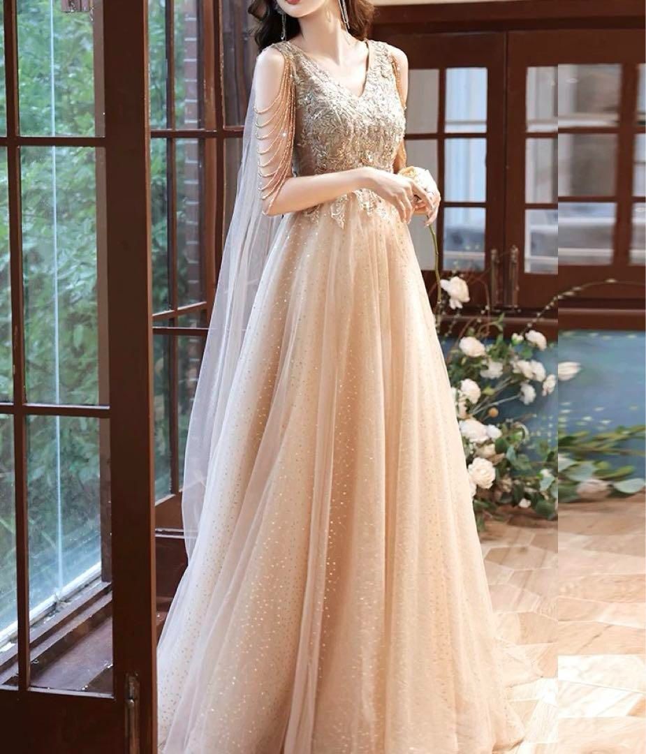 スパンコールにビジューの美しい イブニングドレス?.? - メルカリ