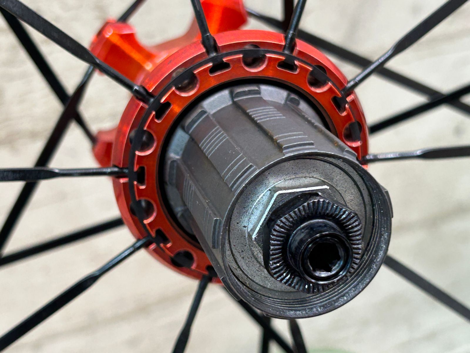 MAVIC KSYRIUM ELITE完組ホイール ブラック/レッド Mavic Ksyrium